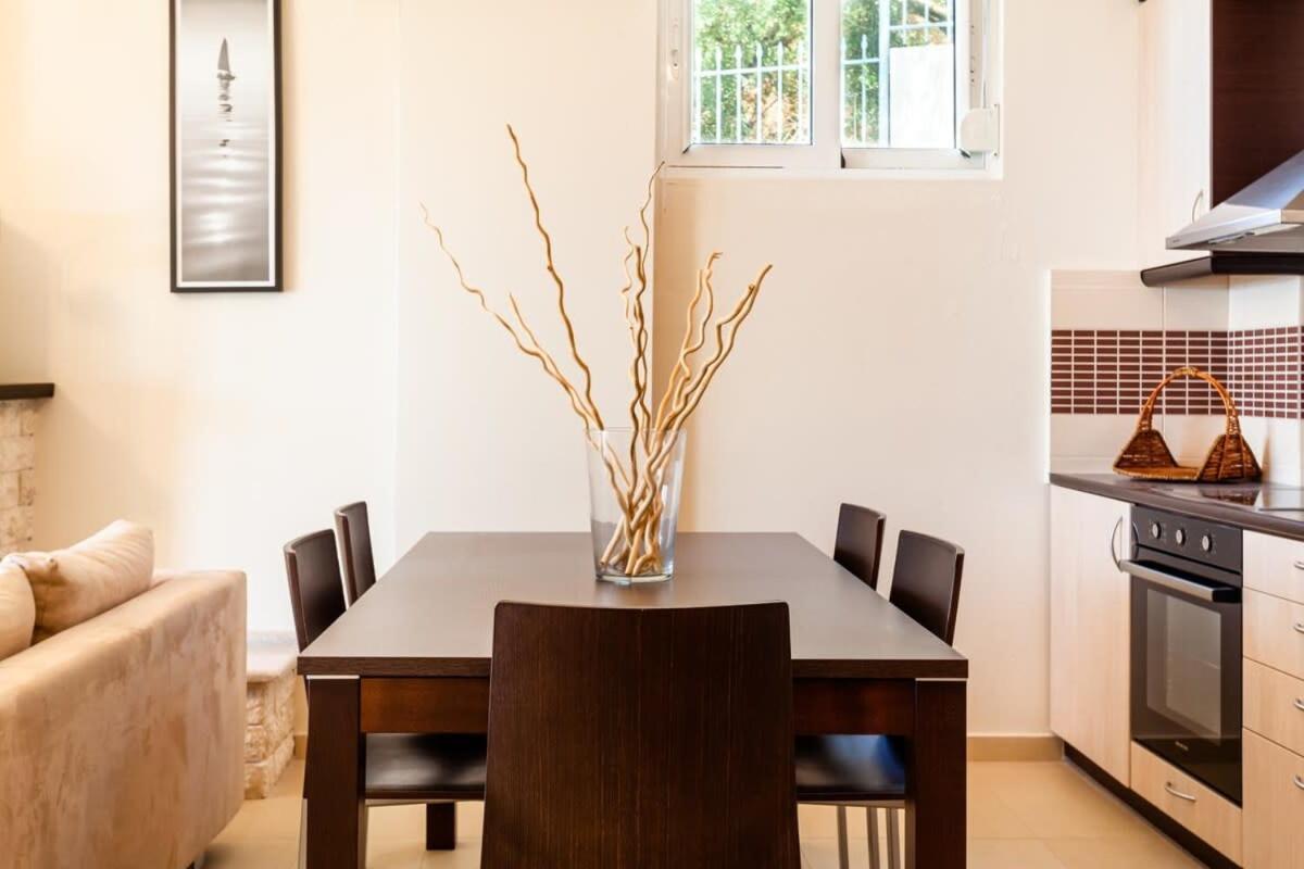 Aigli Fully Equipped Getaway - Seaview Lux Retreat Kalamata Exterior foto